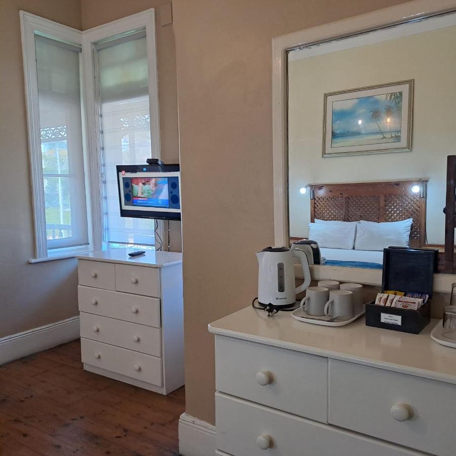 Green Door Guest House Мозел Бей Екстериор снимка
