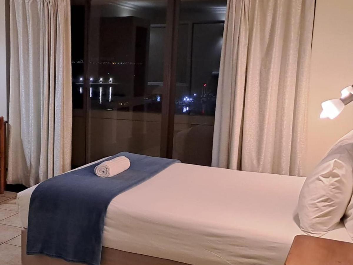 Green Door Guest House Мозел Бей Екстериор снимка