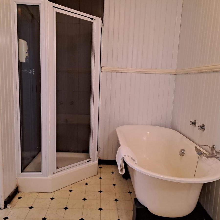 Green Door Guest House Мозел Бей Екстериор снимка