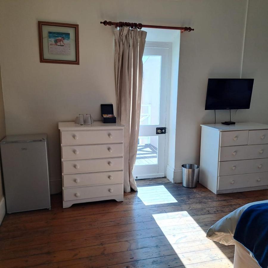 Green Door Guest House Мозел Бей Екстериор снимка